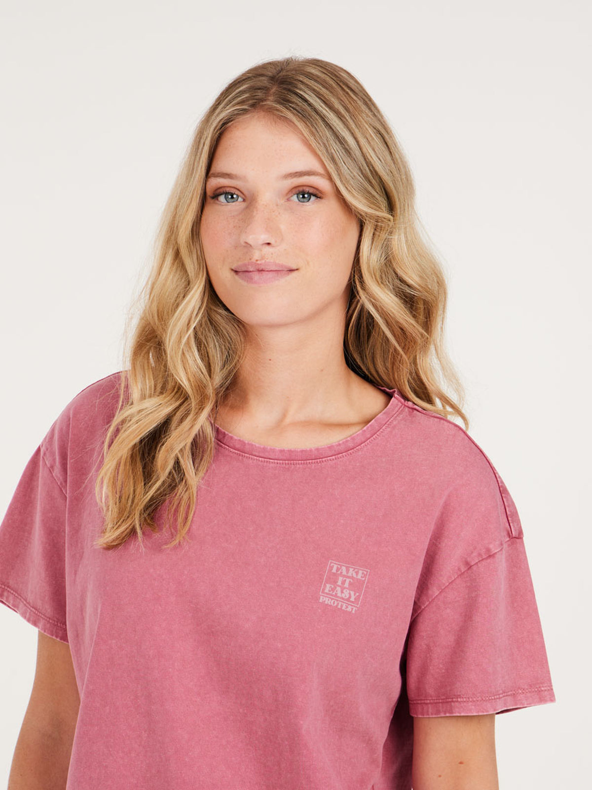 PROTEST PRTXUE t-shirt | Deco Pink