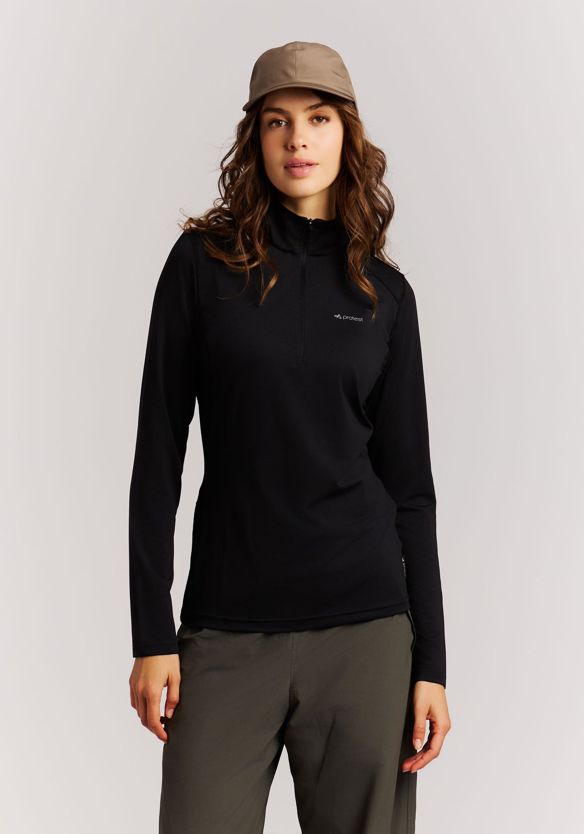 PROTEST PRTSENNA 1/4 Zip Top | True Black