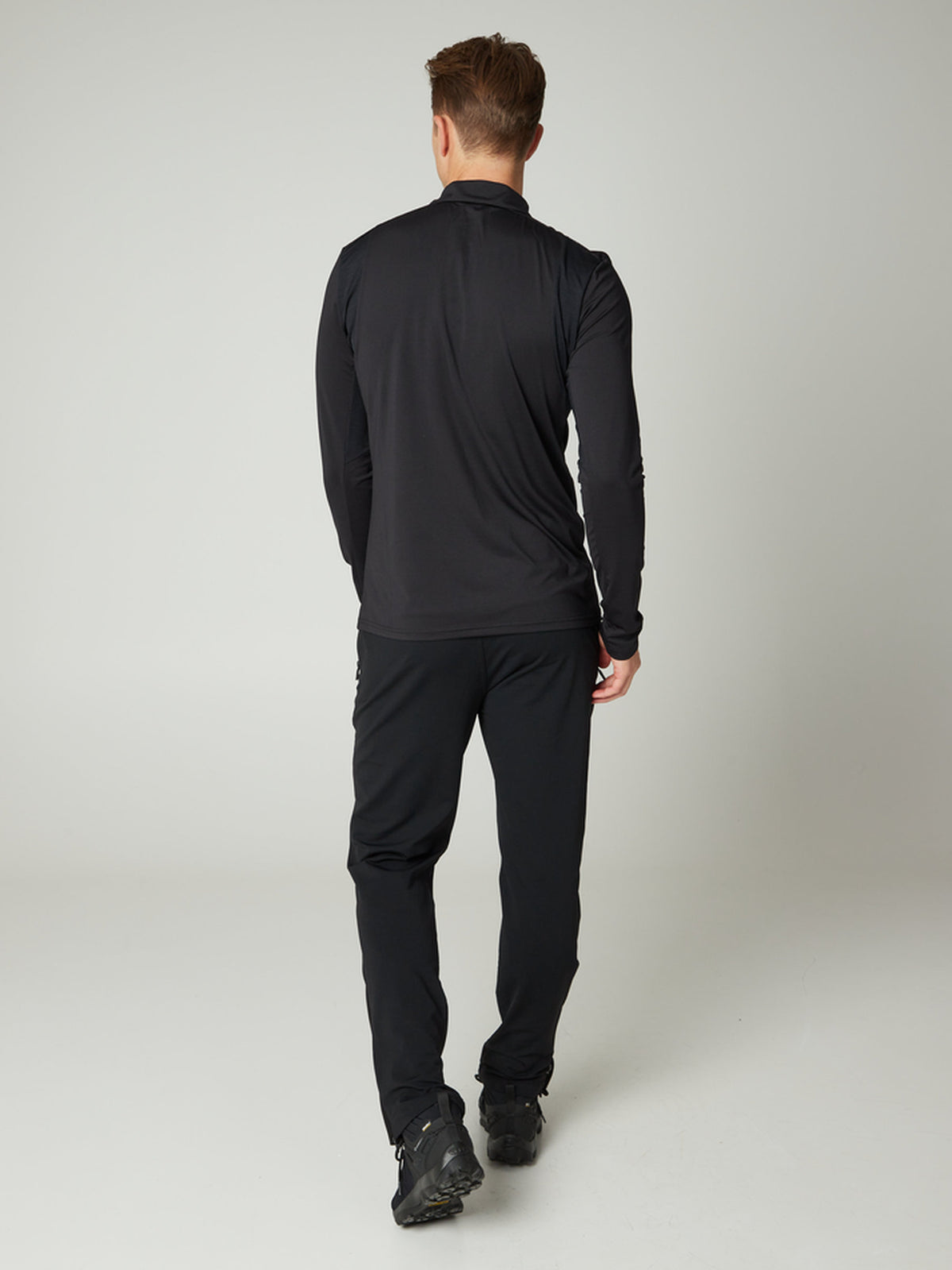 PROTEST PRTSTRAYED 1/4 Zip Top | True Black