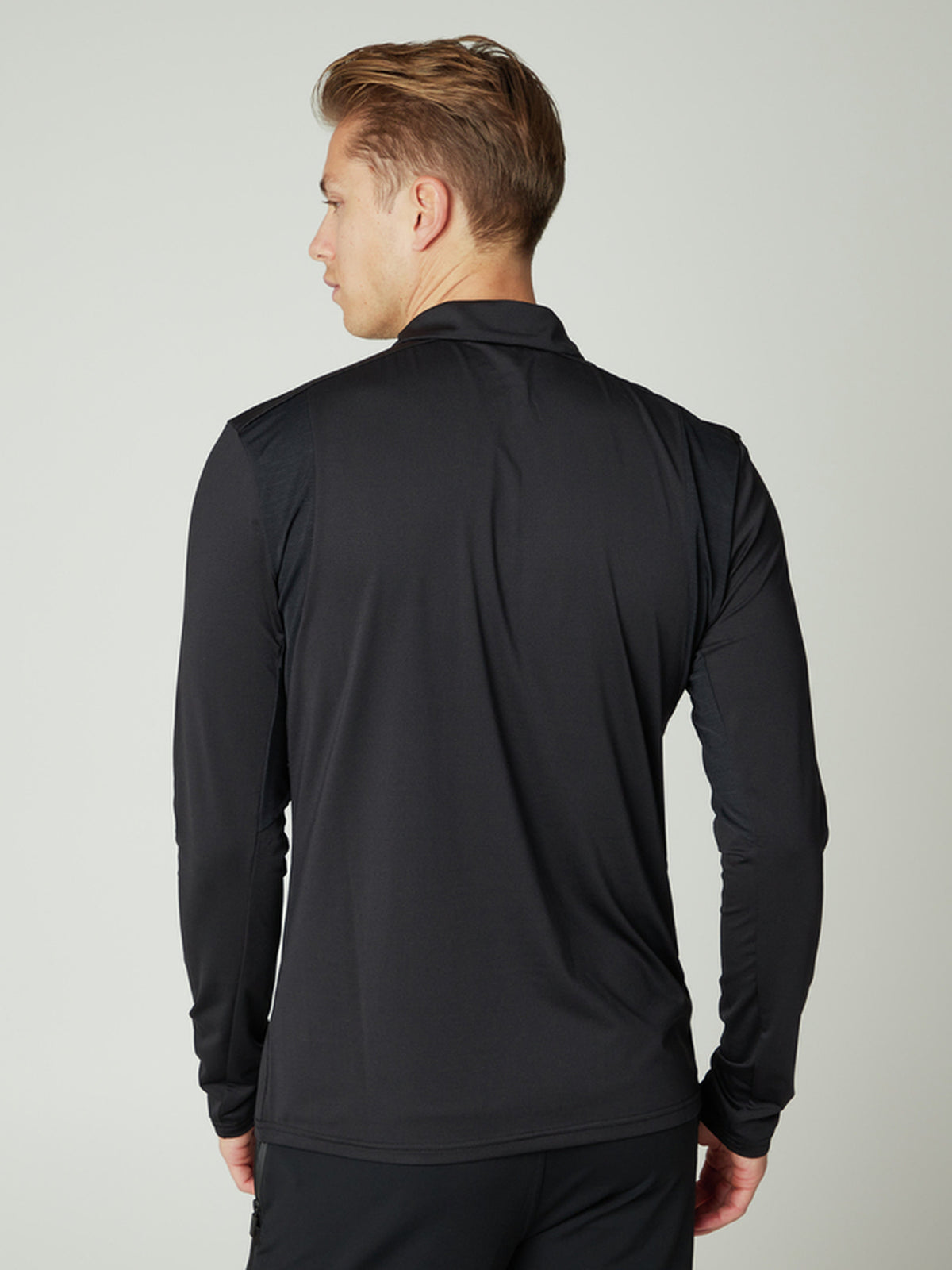 PROTEST PRTSTRAYED 1/4 Zip Top | True Black