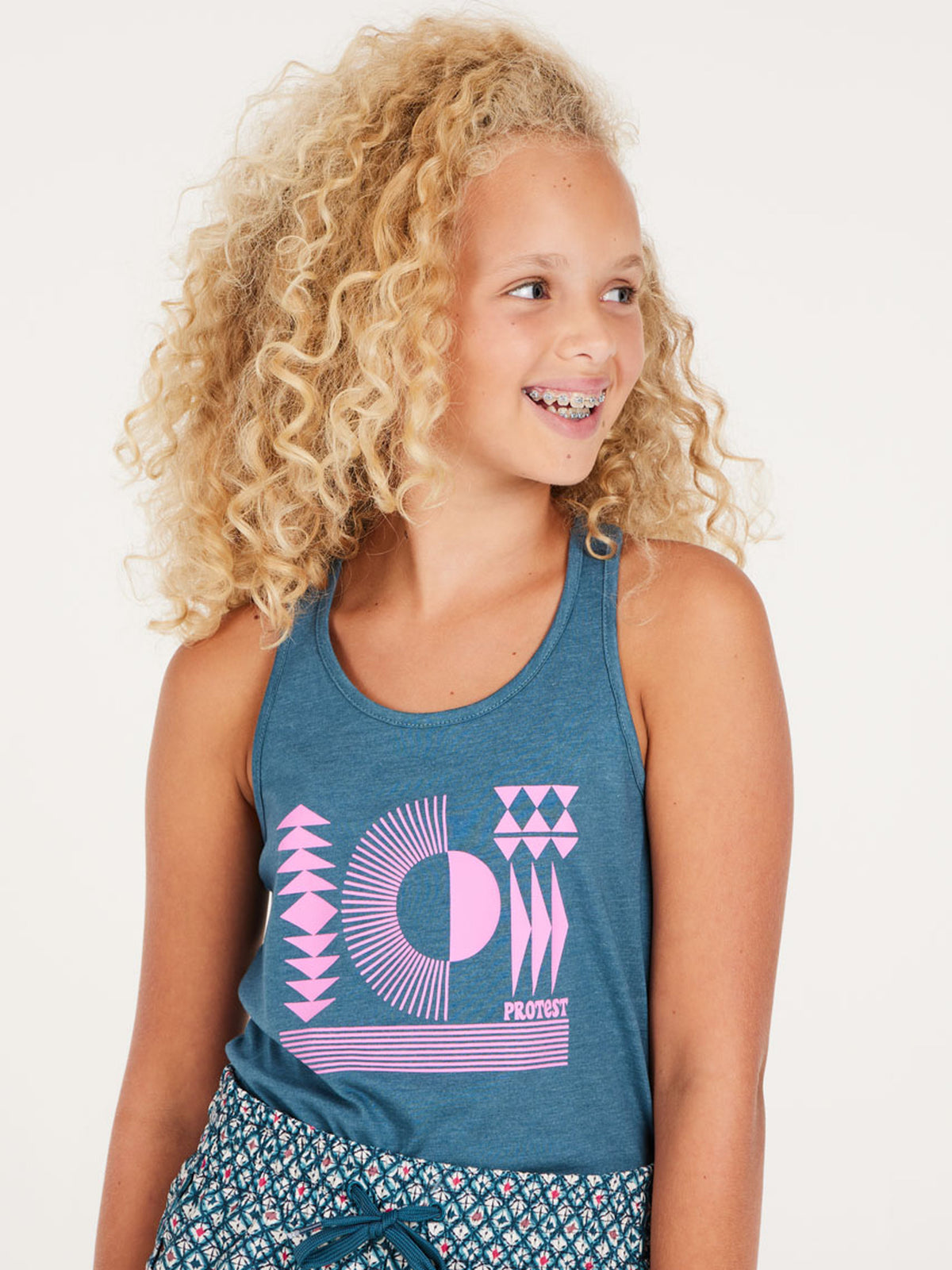PROTEST PRTFAMOUS JR singlet | Raku Blue