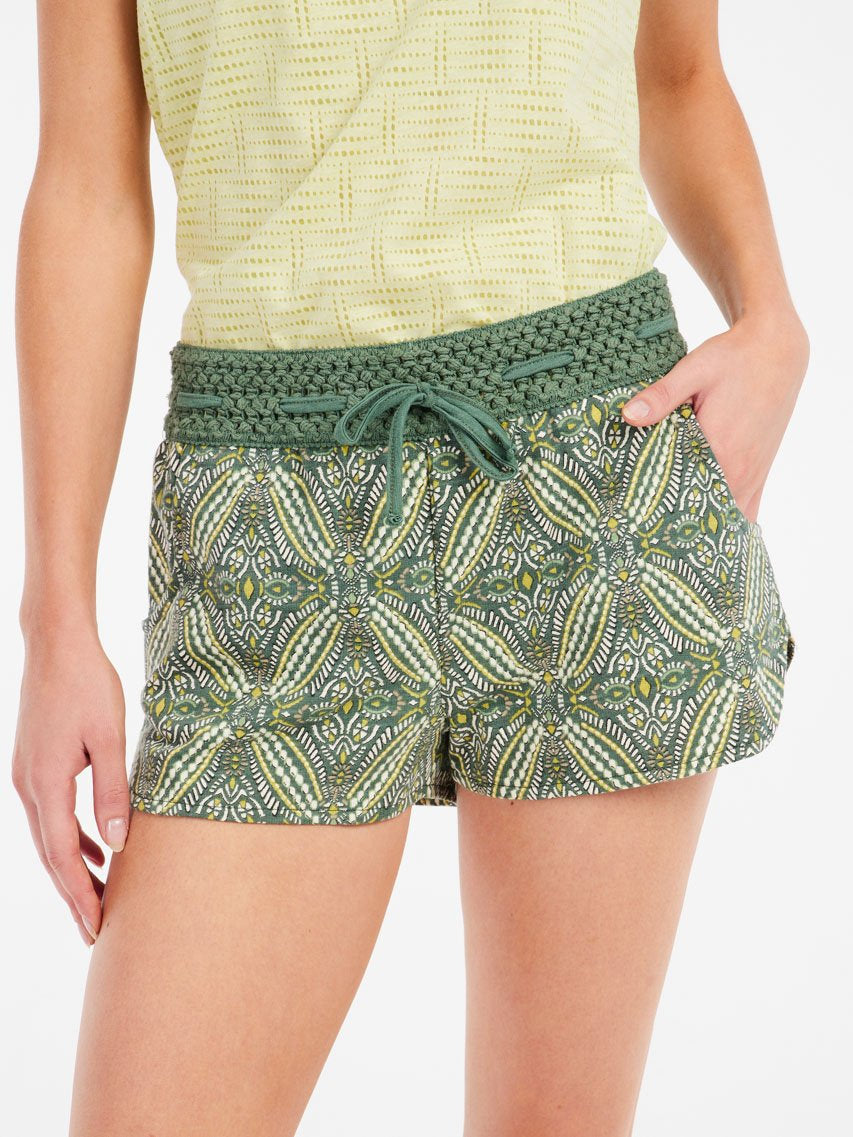 PROTEST PRTFlowery Shorts | Veggie Green