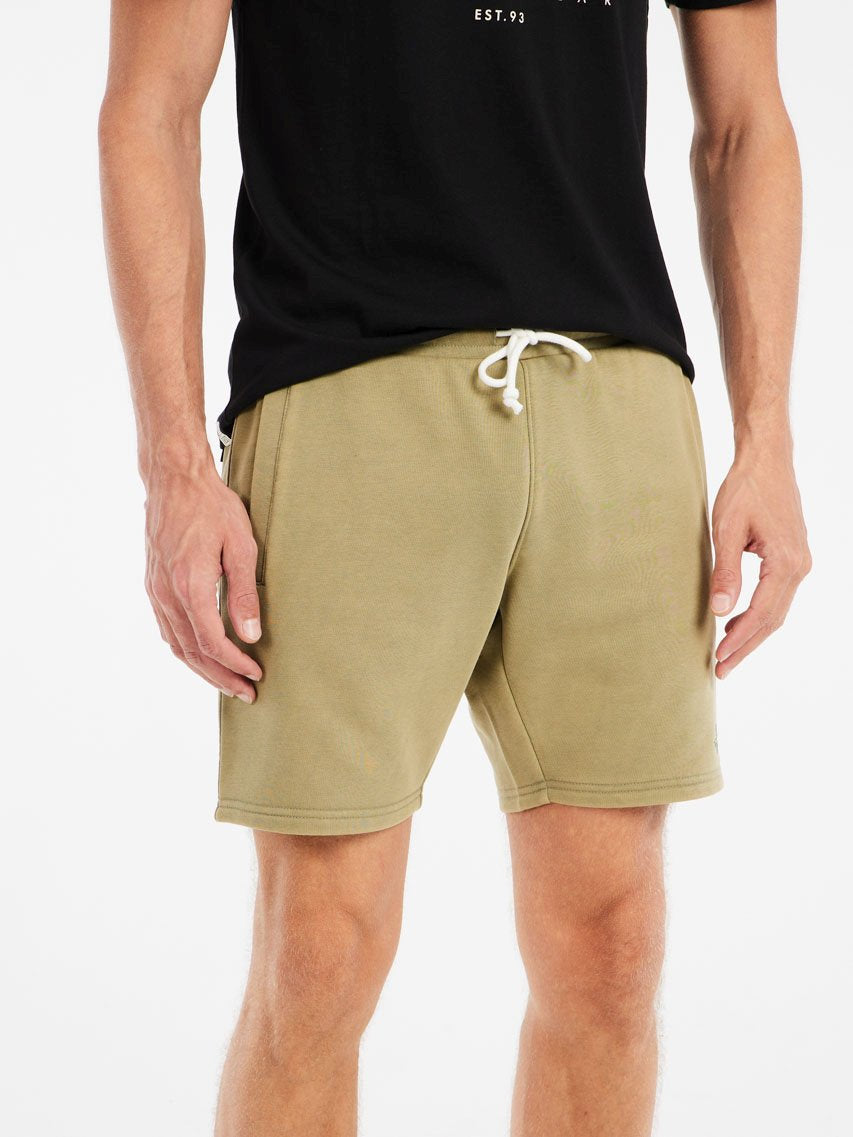 PROTEST PRTTedor Shorts | Artichoke green