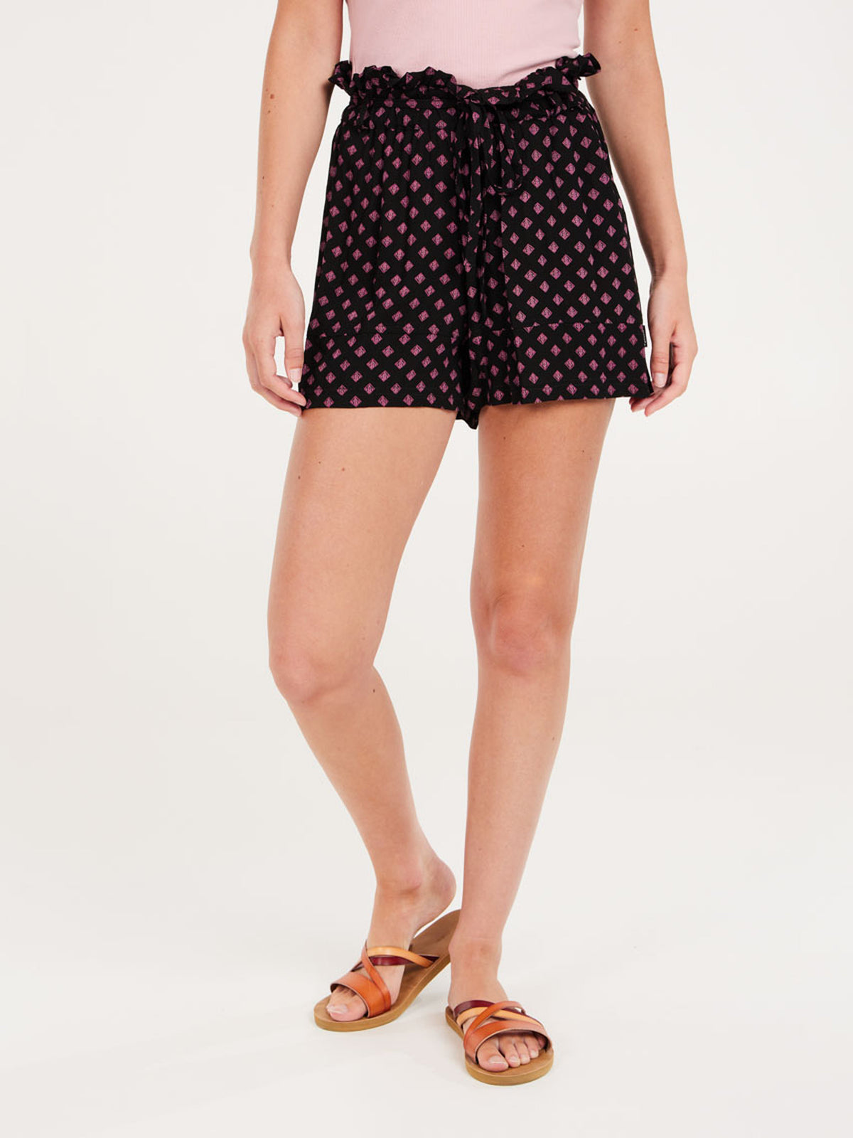 PROTEST PRTYOLINDA shorts | True Black