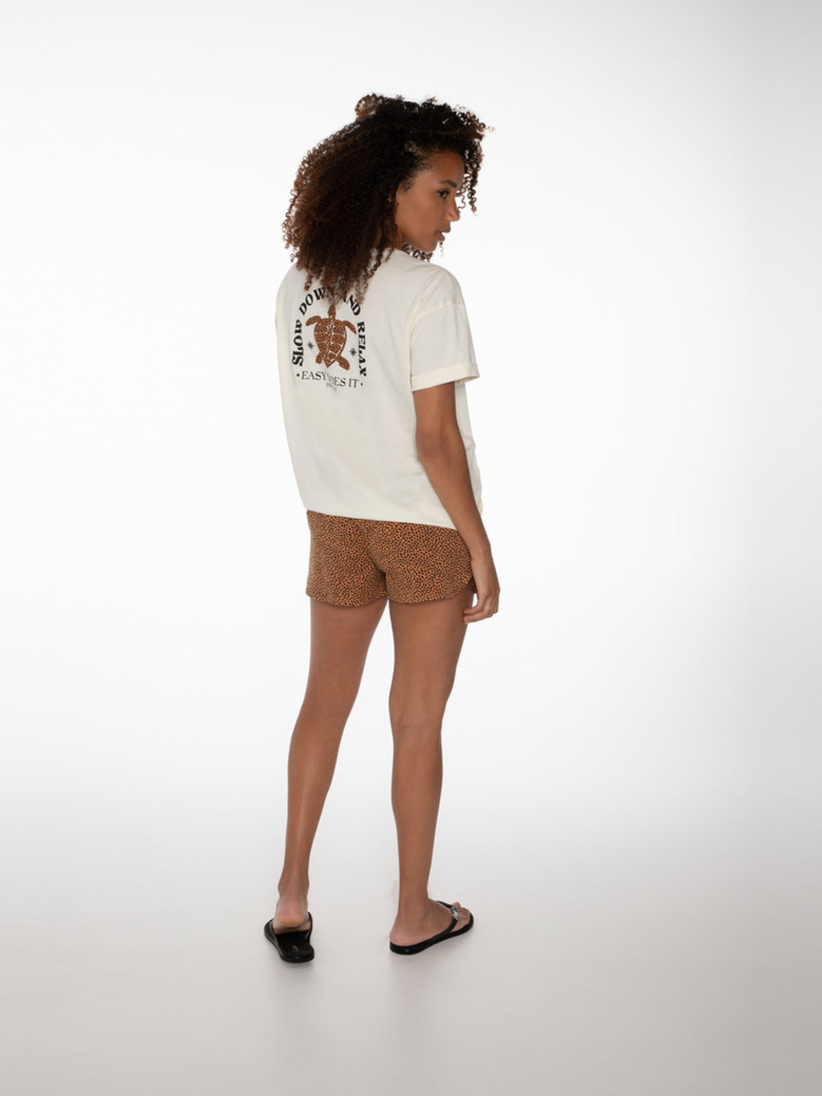 PROTEST FLOWERY 21 shorts | True Black