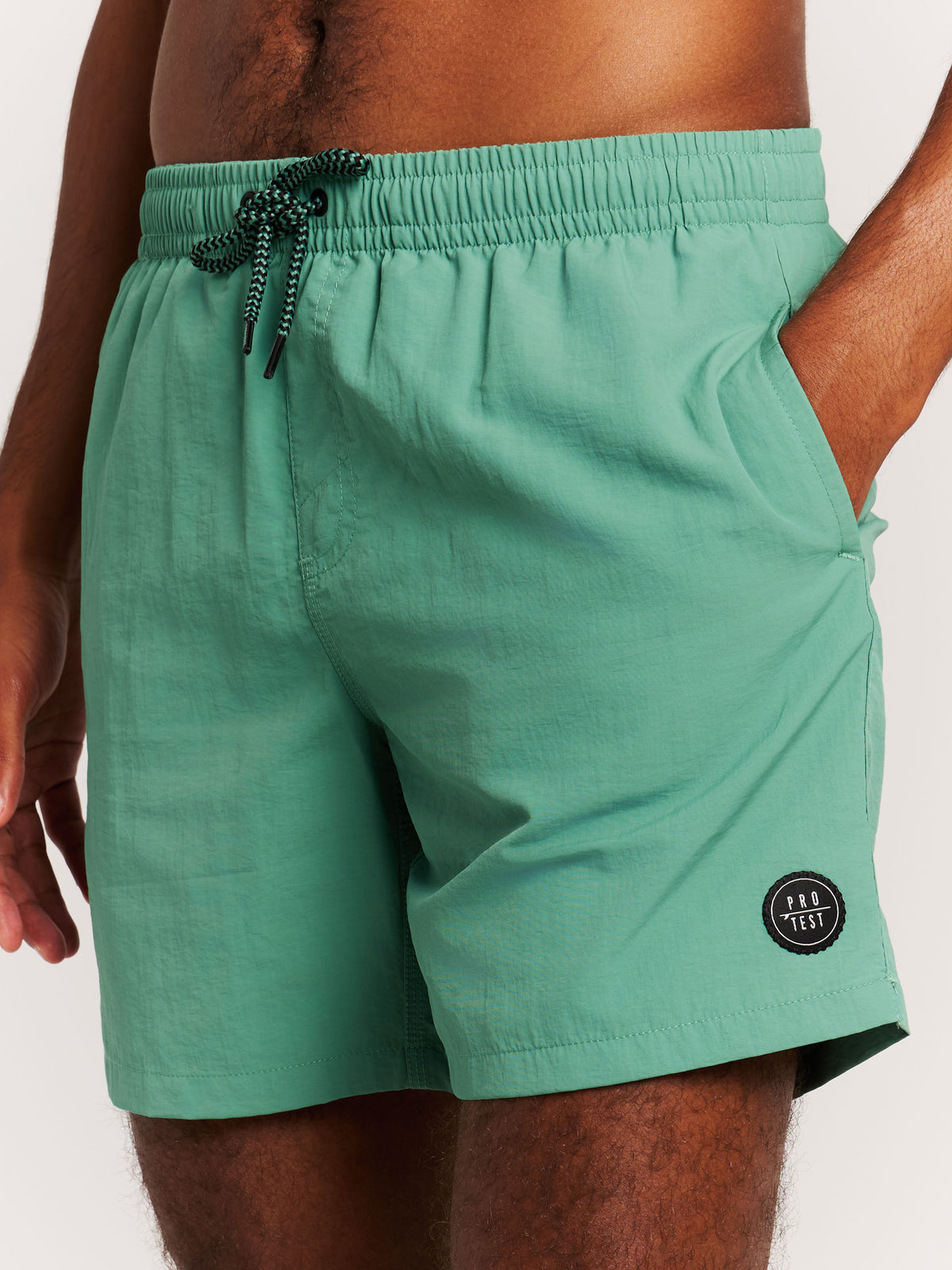 PROTEST FASTER Beachshort | Frosty Green