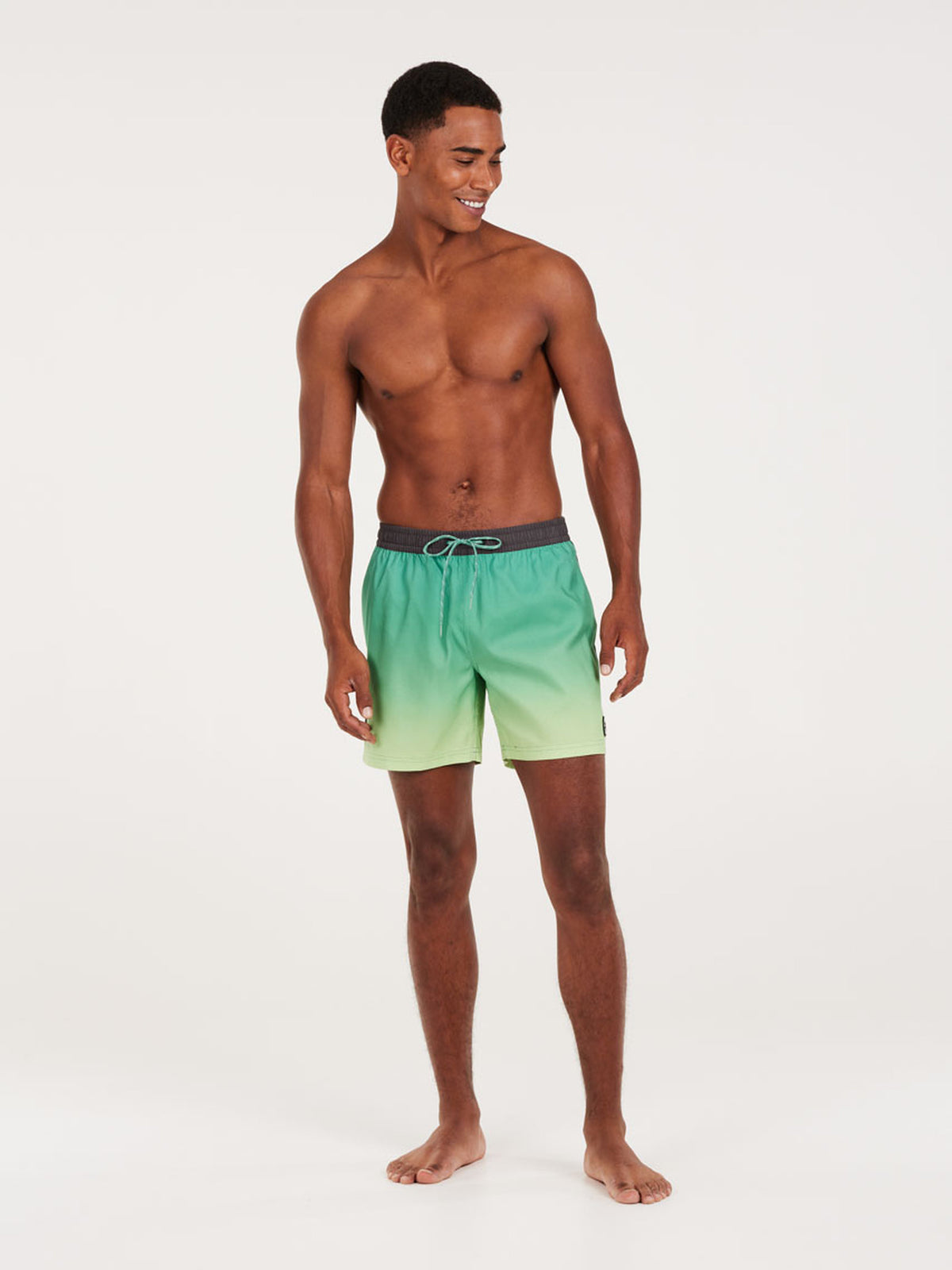 PROTEST PRTERIN beachshort | Frosty Green