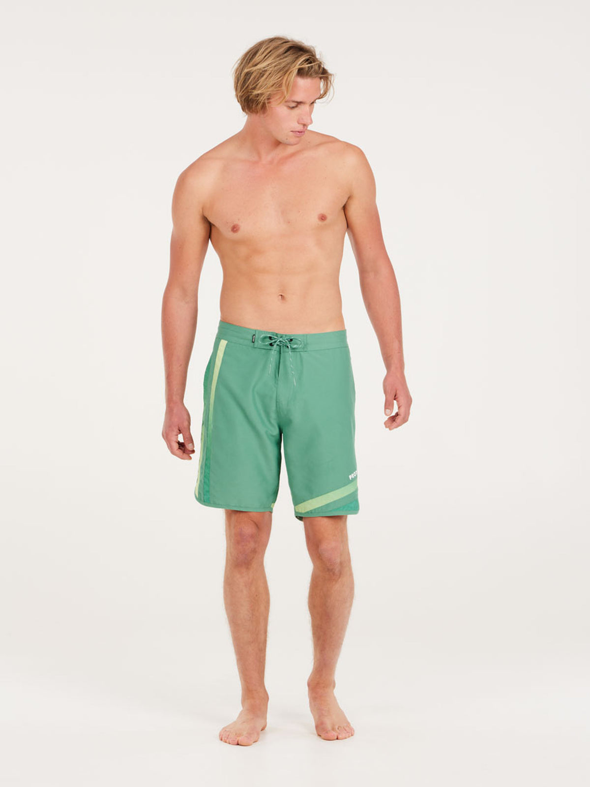 PROTEST PRTLOMO beachshort | Frosty Green