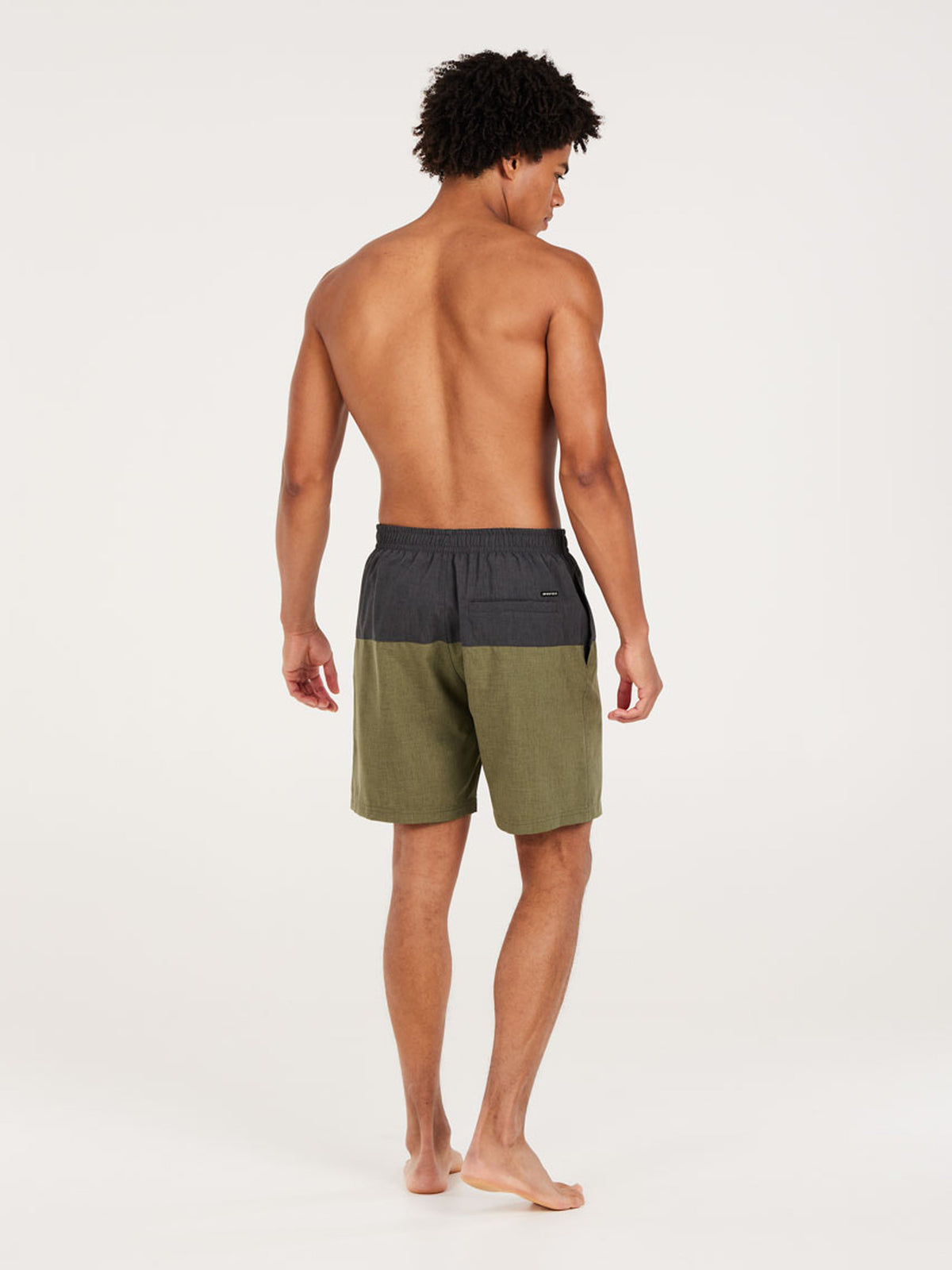 PROTEST PRTHELI beachshort | True Black
