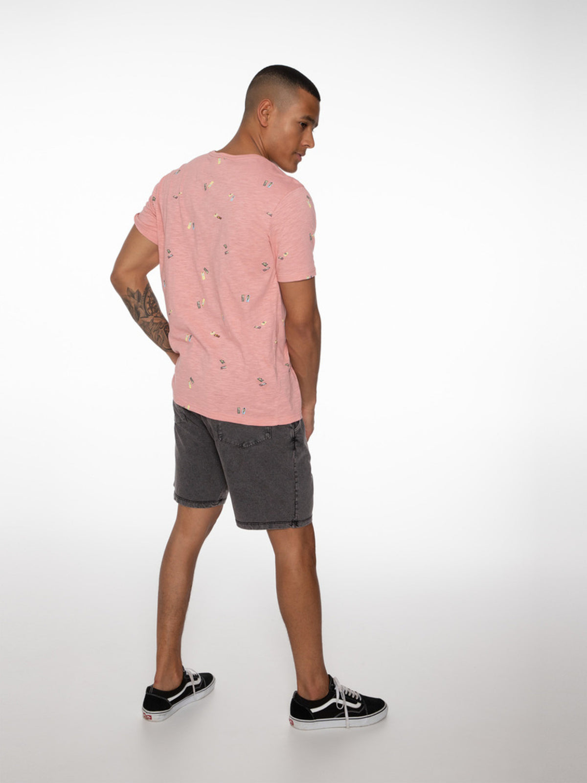 PROTEST CARVER Jogging Shorts | True Black