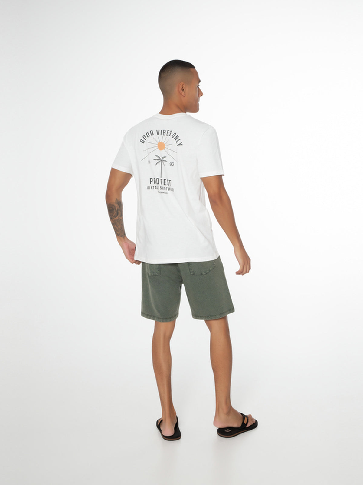 PROTEST CARVER Jogging Shorts | Camo Green