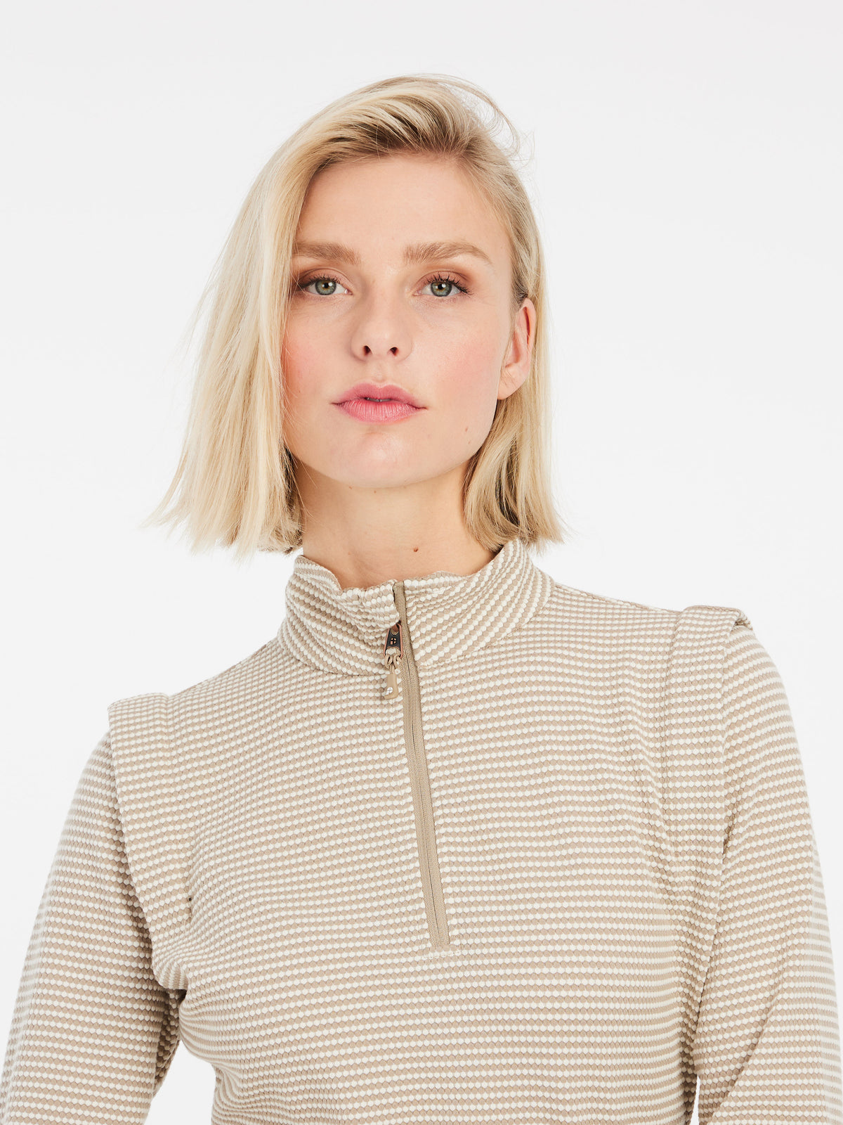 PROTEST PRTIVORY Mid layers & Fleeces | BambooBeige