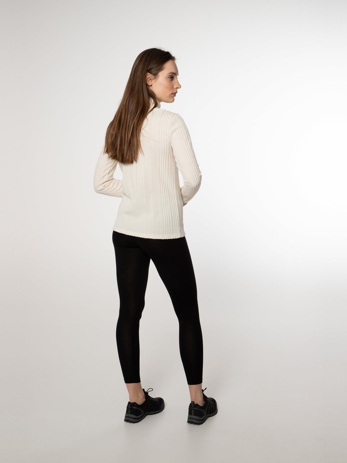 PROTEST ELLAAS powerstretch top | Canvasoffwhite