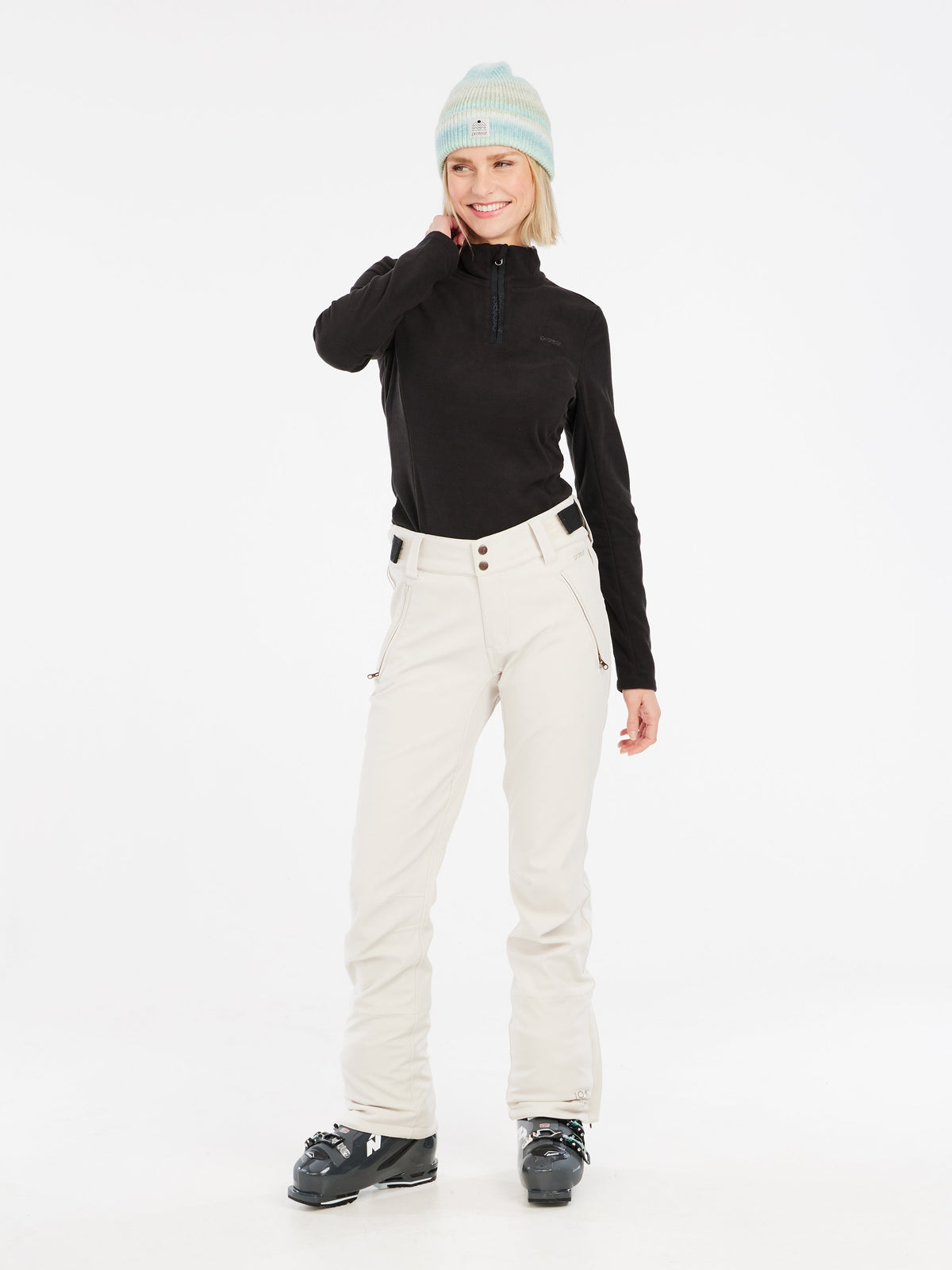 PROTEST MUTEZ 1/4 zip top | True Black