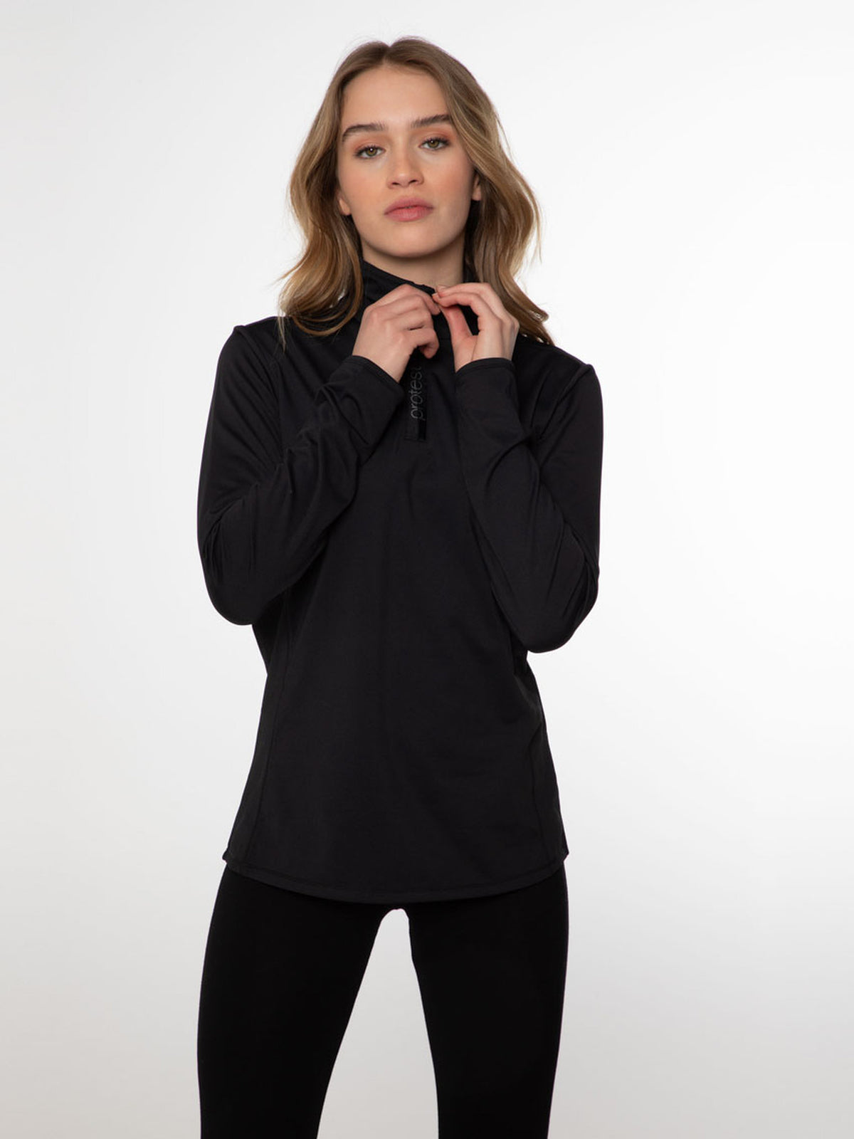 PROTEST REFABRIZ 1/4 Zip Top | True Black