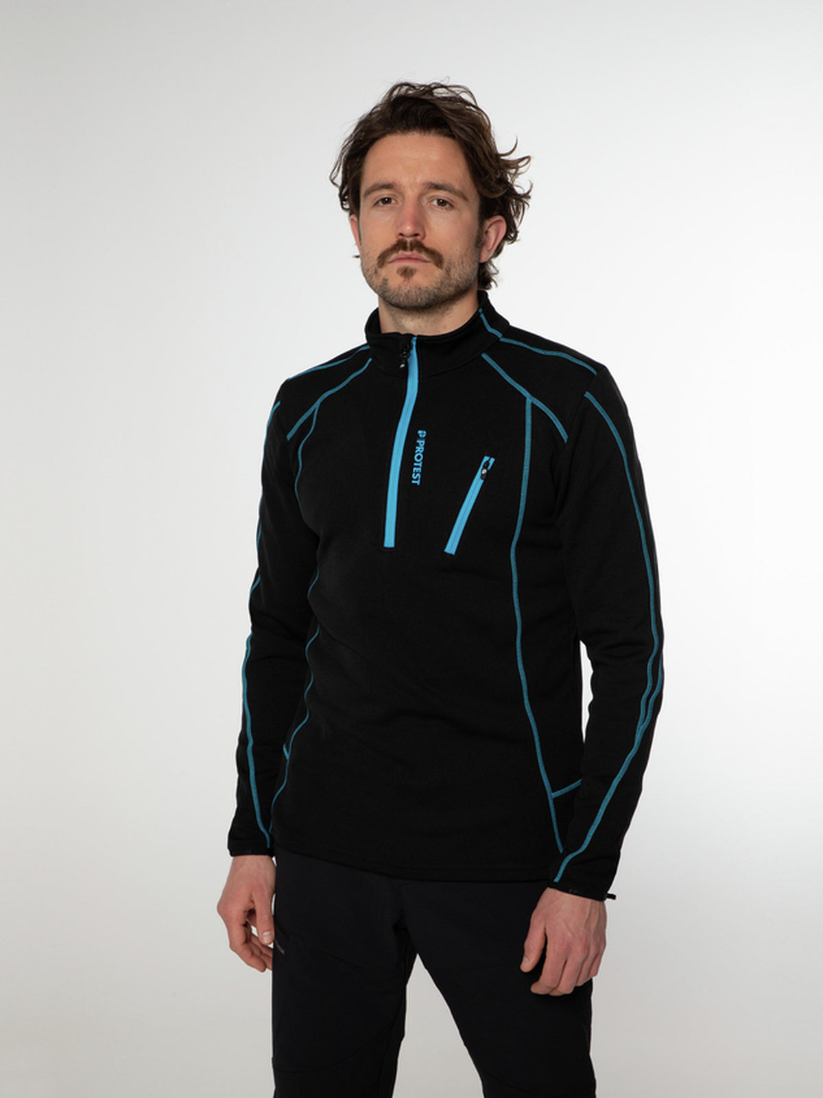 PROTEST HUMANS 1/4 zip top | True Black