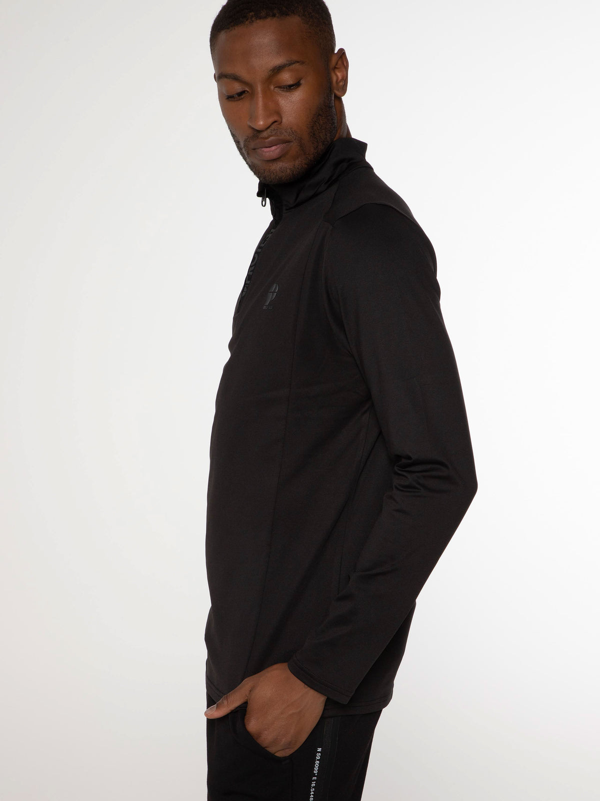 PROTEST REWILL 1/4 Zip Active Top | True Black