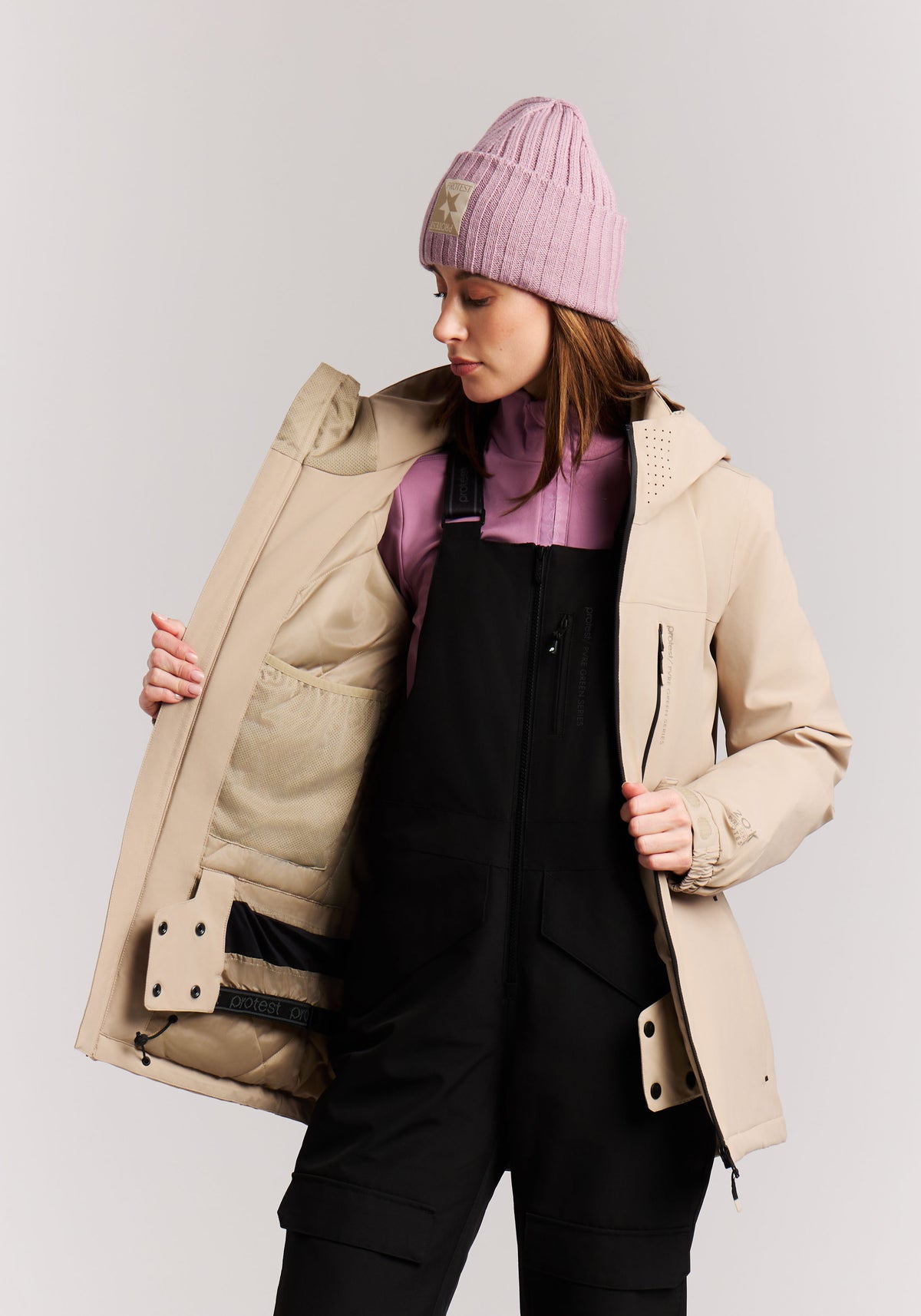 PROTEST PRTBEVERLY Snowjackets | BambooBeige