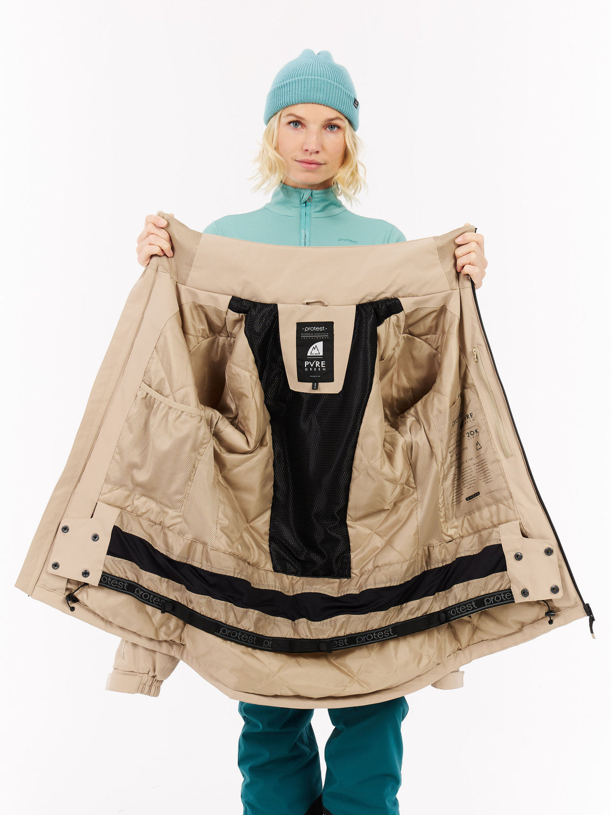 PROTEST PRTBEVERLY Snowjackets | BambooBeige
