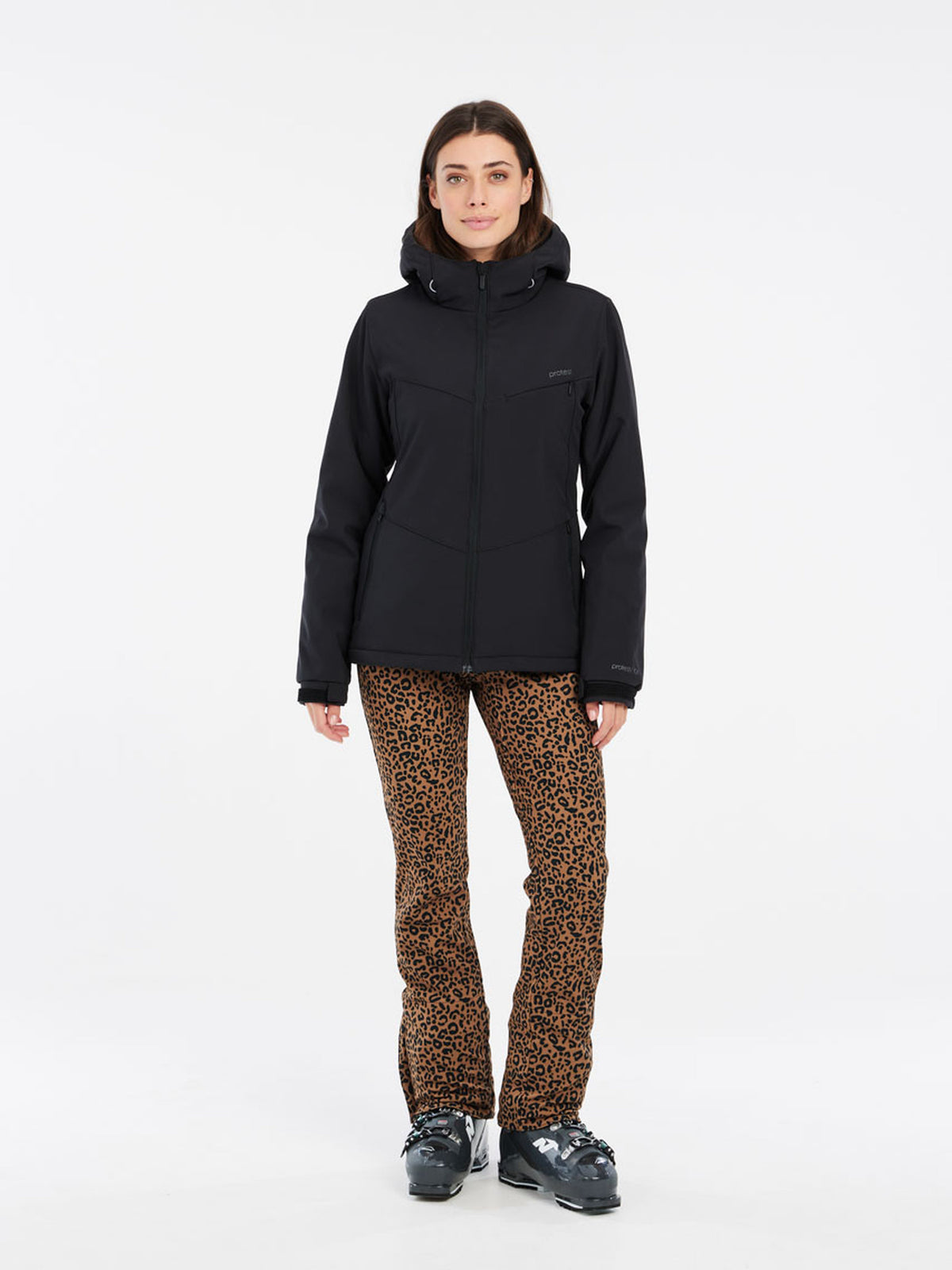 PROTEST PRTSUZANAIOS Ski & Snowboard jackets | True Black