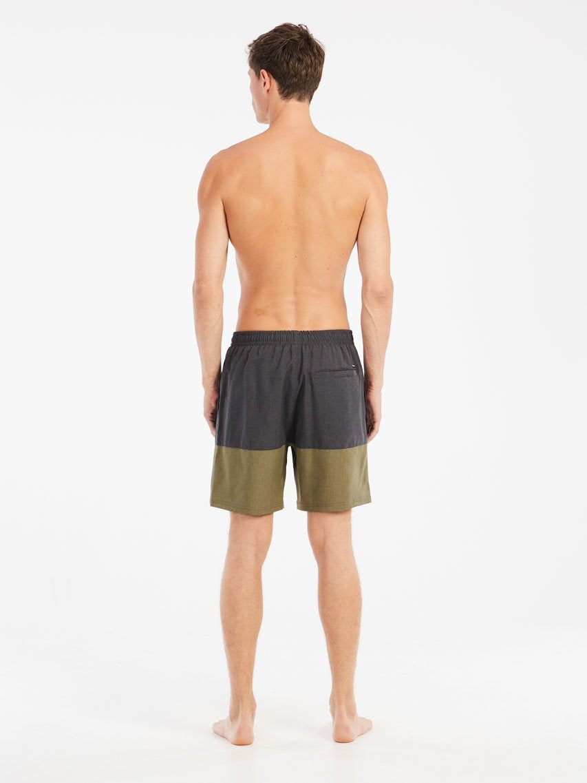 PROTEST PRTFreddie Swim shorts | Camo Green