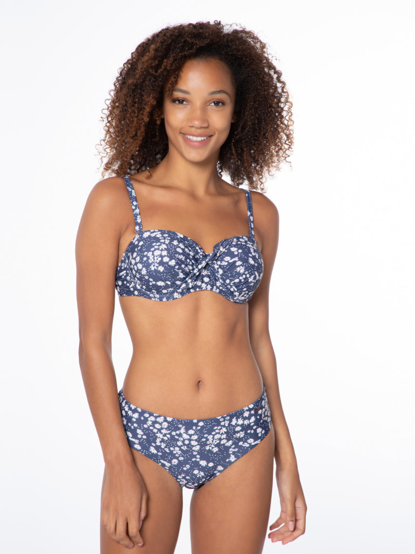 7610221_509_model_front-half_01