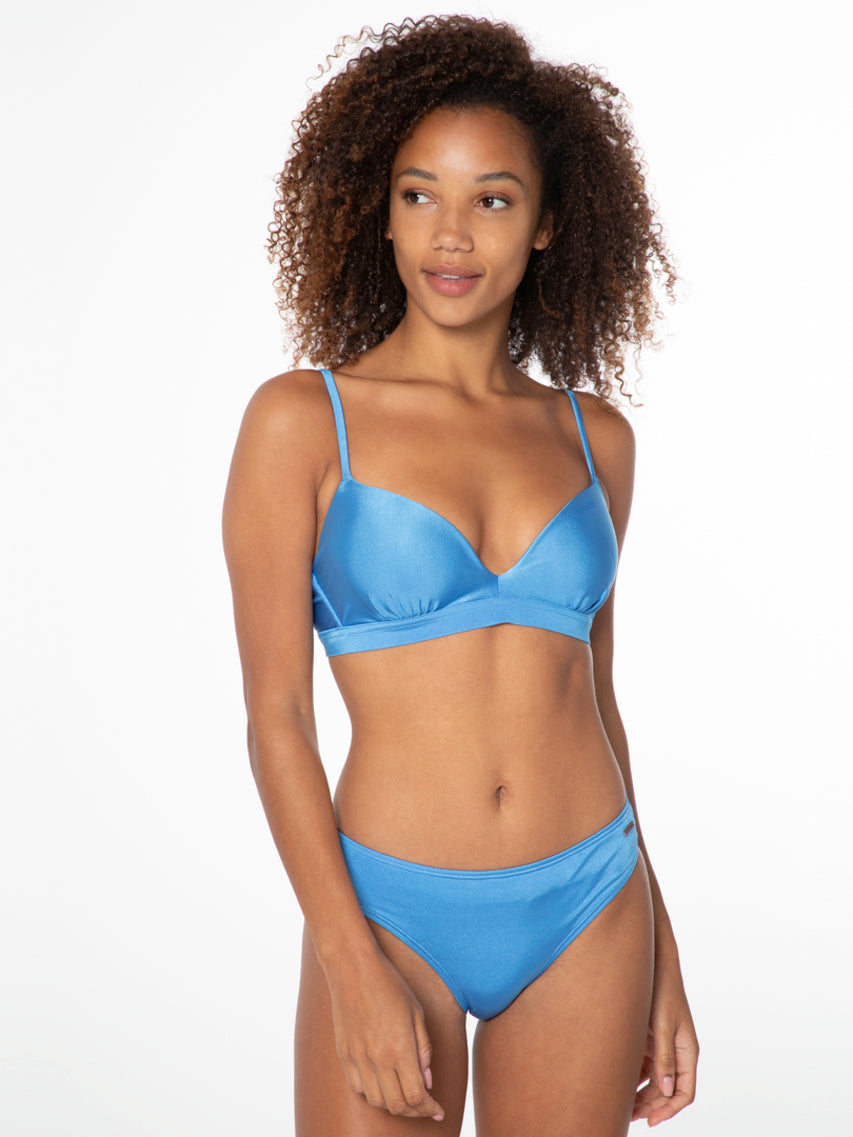 7610621_407_model_front-half_01