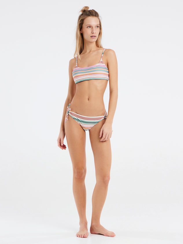 PROTEST MIXSCYLLA bikini top | Duskyrose