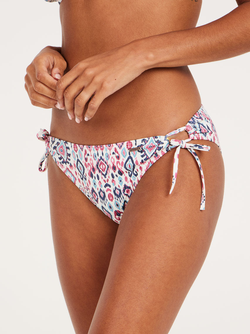 PROTEST MIXKANDY 24 bikini bottom | Canvasoffwhite