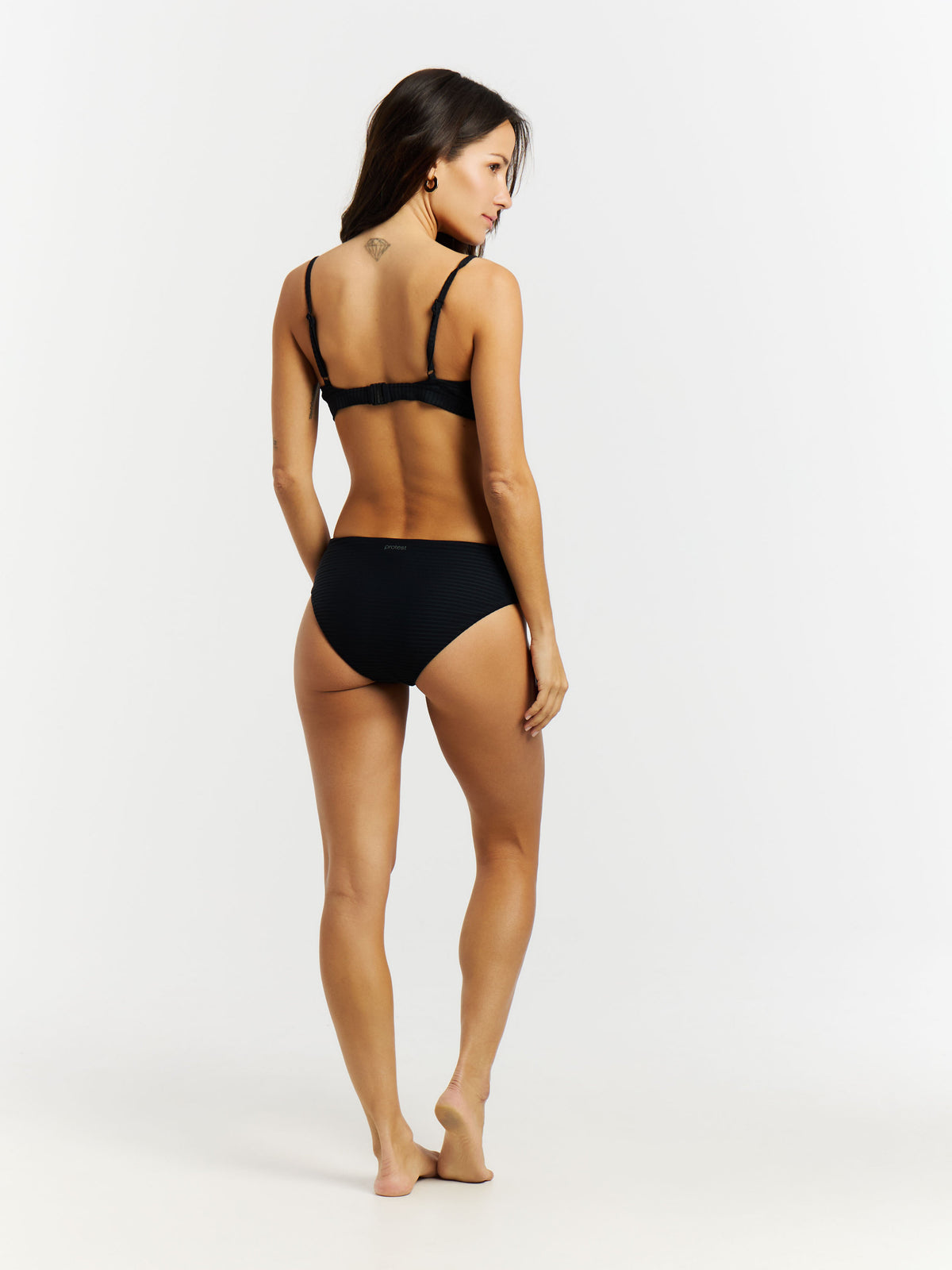 PROTEST MIXCAMEO Bikini Top BCD-C | True Black