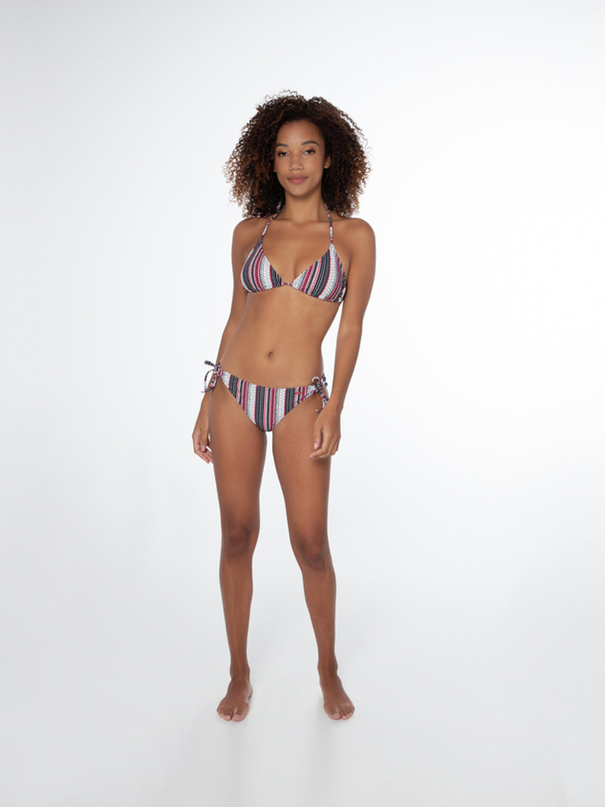PROTEST PRTCITRON triangle bikini | True Black