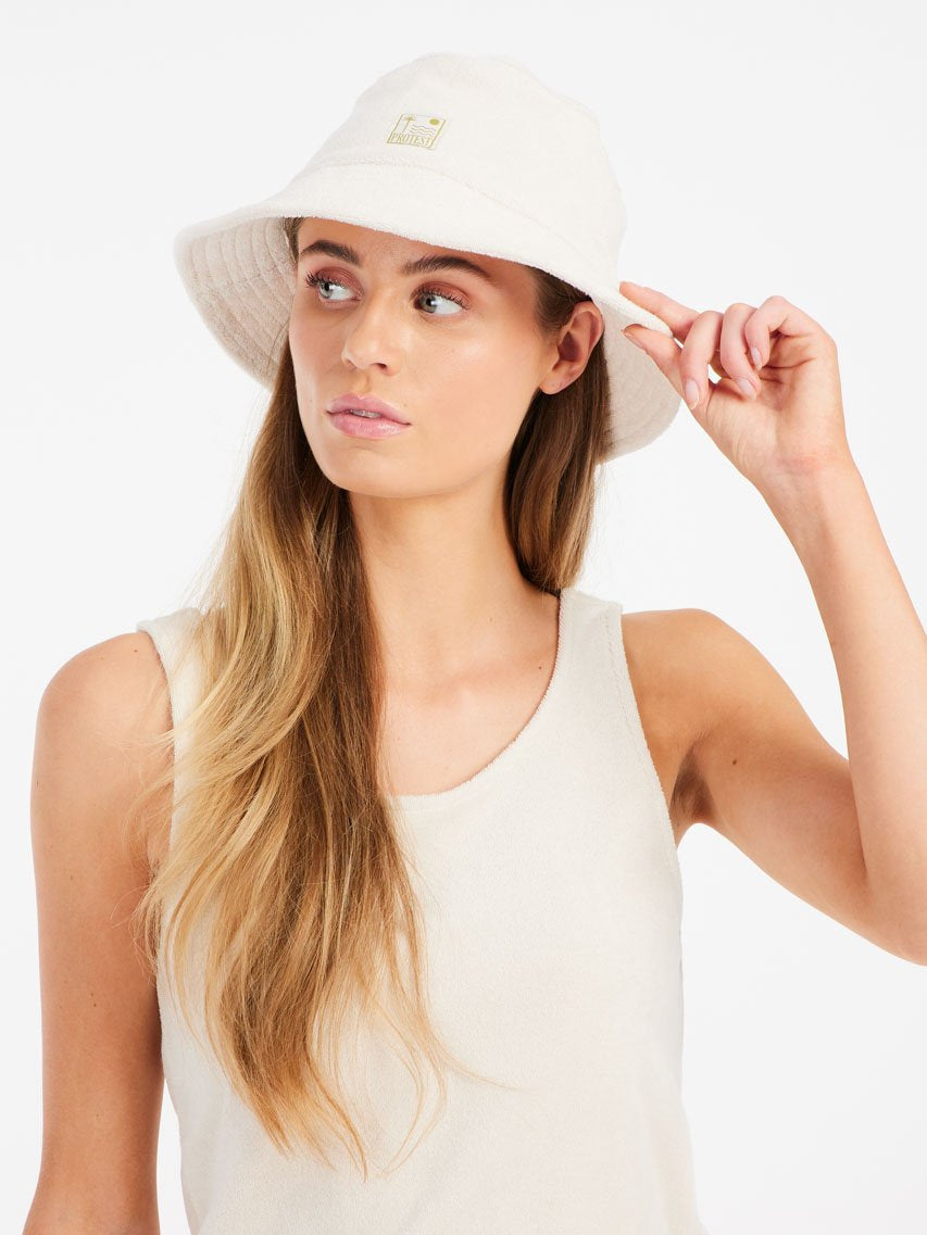 PROTEST PRTHerber Caps & Hats | Kitoffwhite